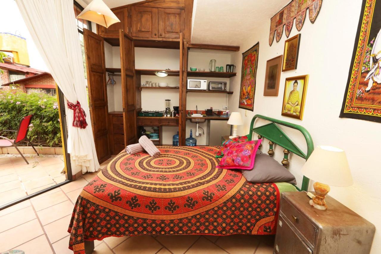 Majikal B&B - Krishna Чолула Экстерьер фото