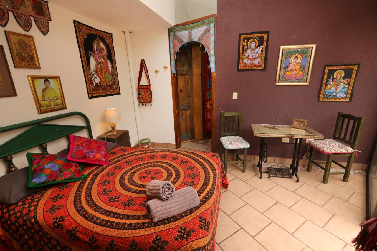 Majikal B&B - Krishna Чолула Экстерьер фото